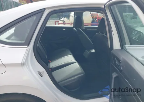 2019 Volkswagen Jetta z USA, uszkodzony, nr VIN 3VWCB7BU2KM133033